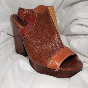 Lucky Brand open toed sandals